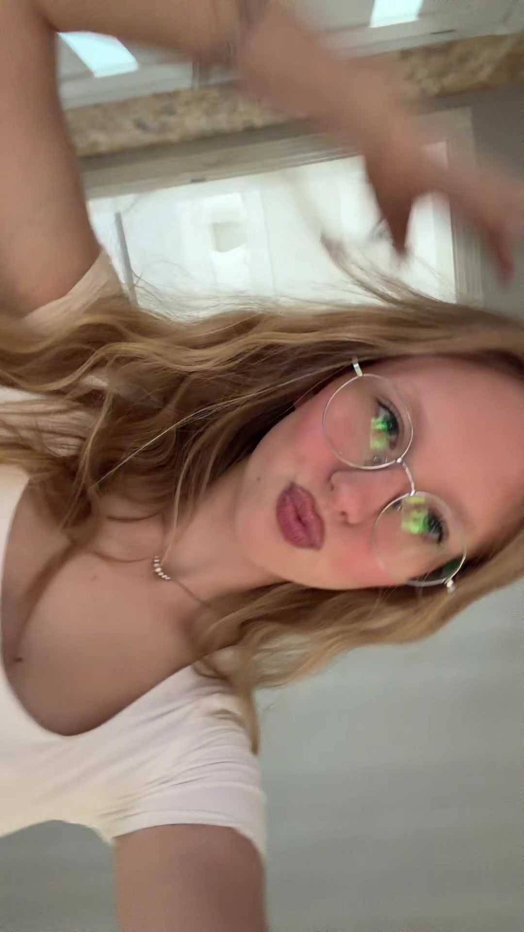 @𝒮.