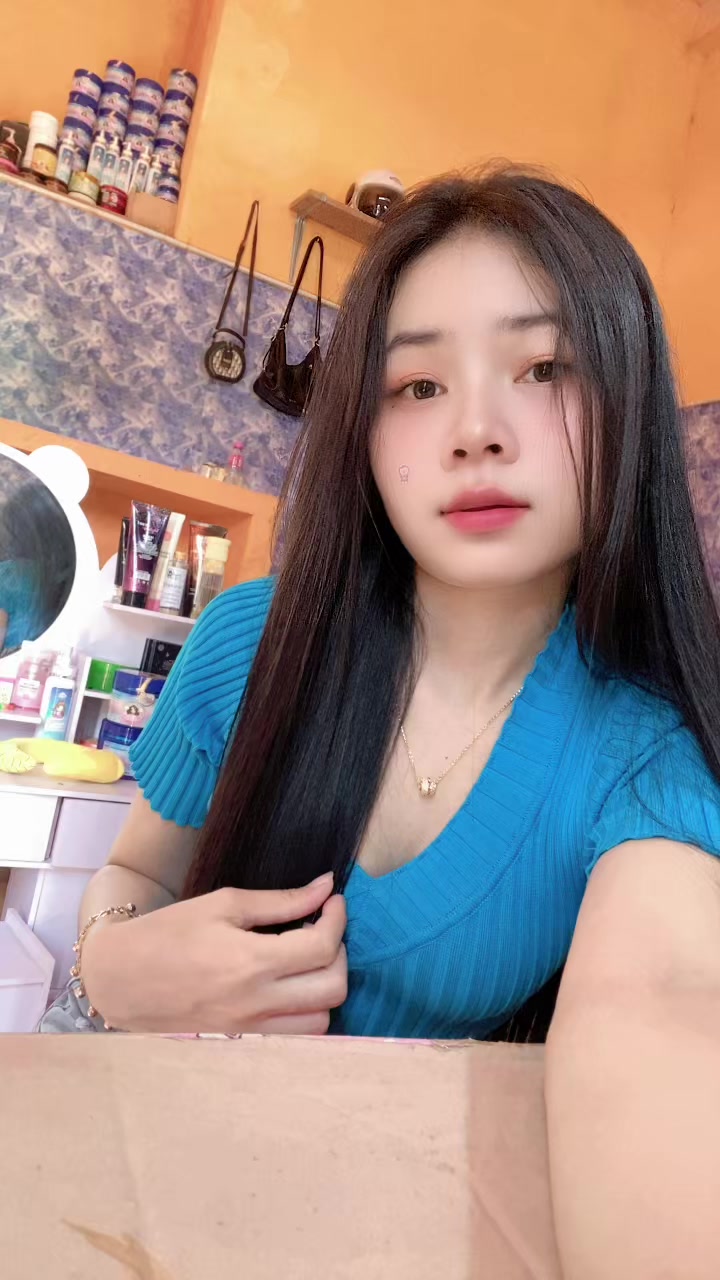 @Ł&Yacute;-លី 🎀