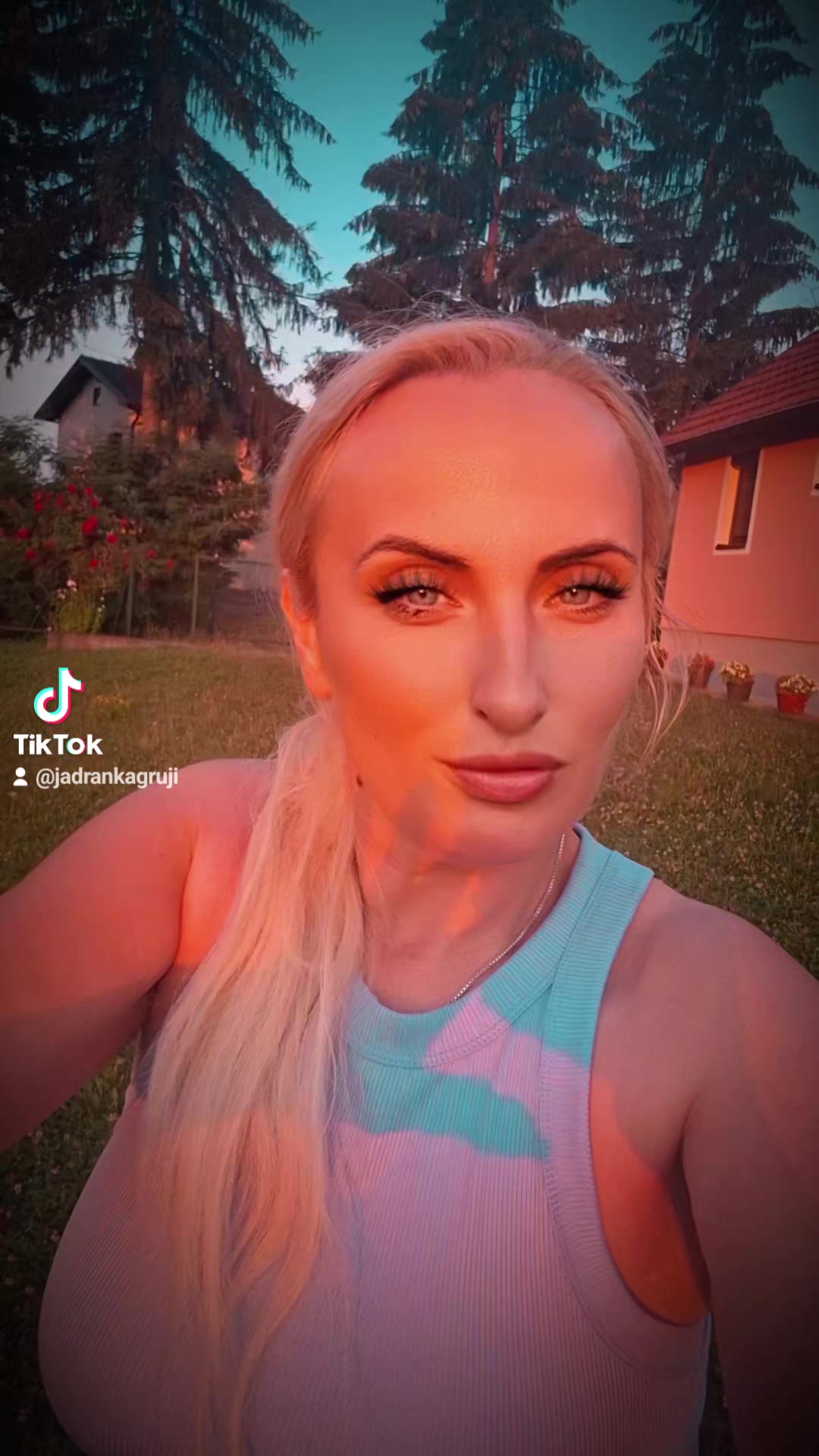 @🔥vatrena duša🔥👑💃💞🤍🌈🌟♥️