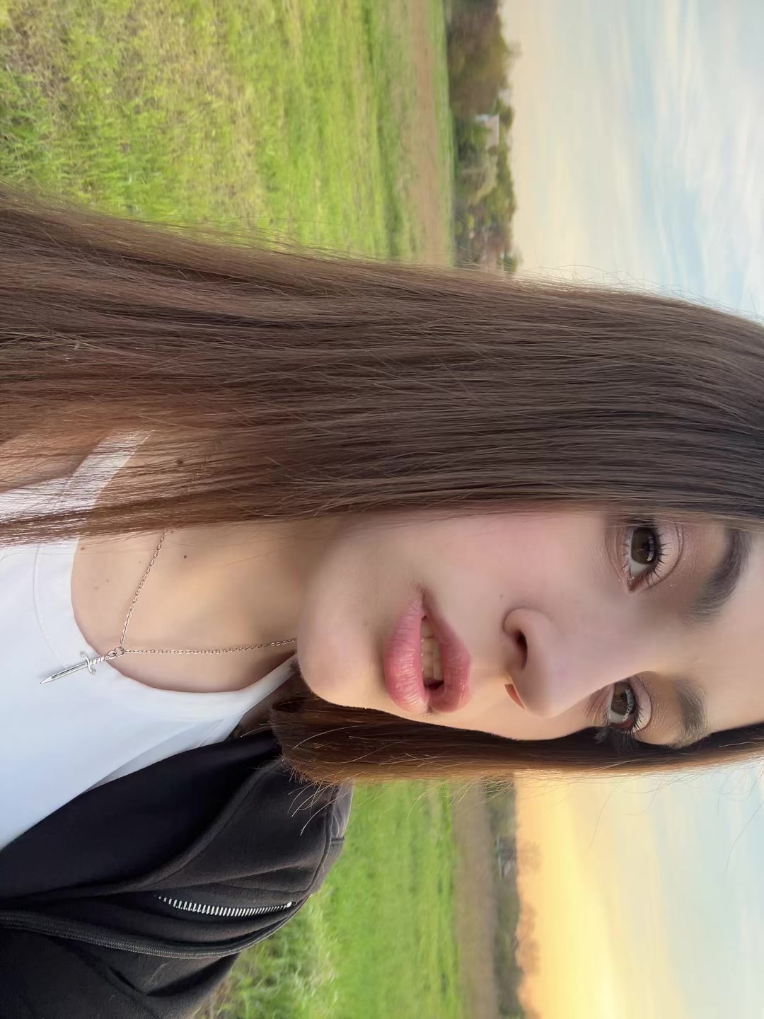 @вика