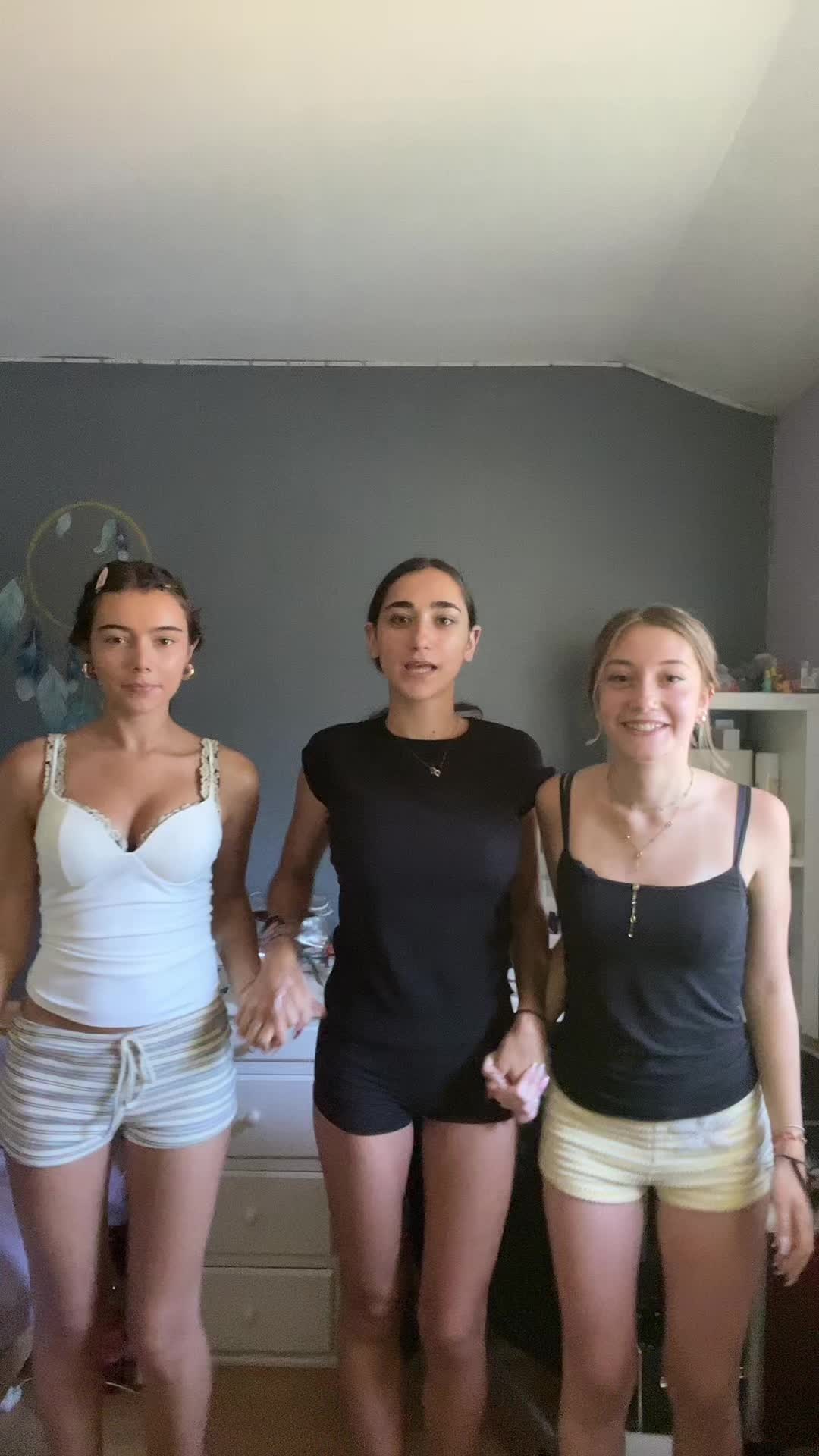 @Elise_67