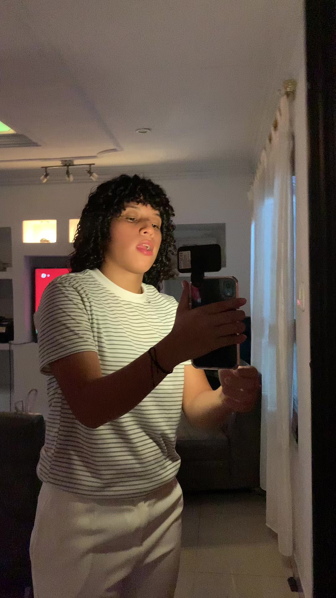 @Leslo