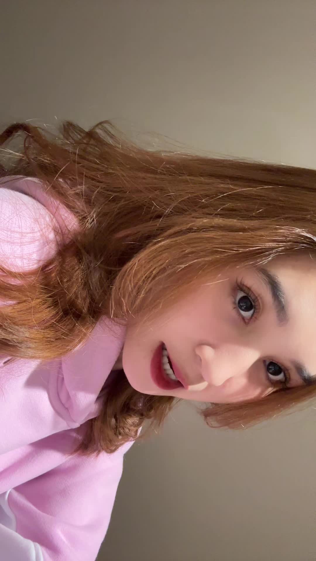 @🦋