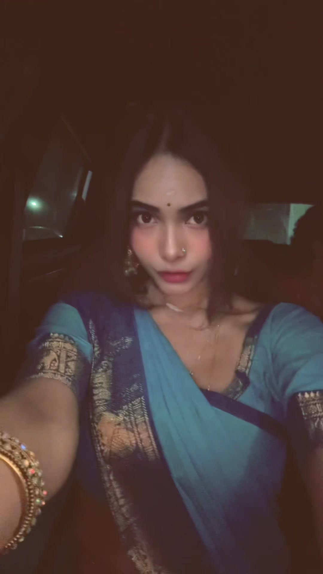 @Vanesh Sara๐น