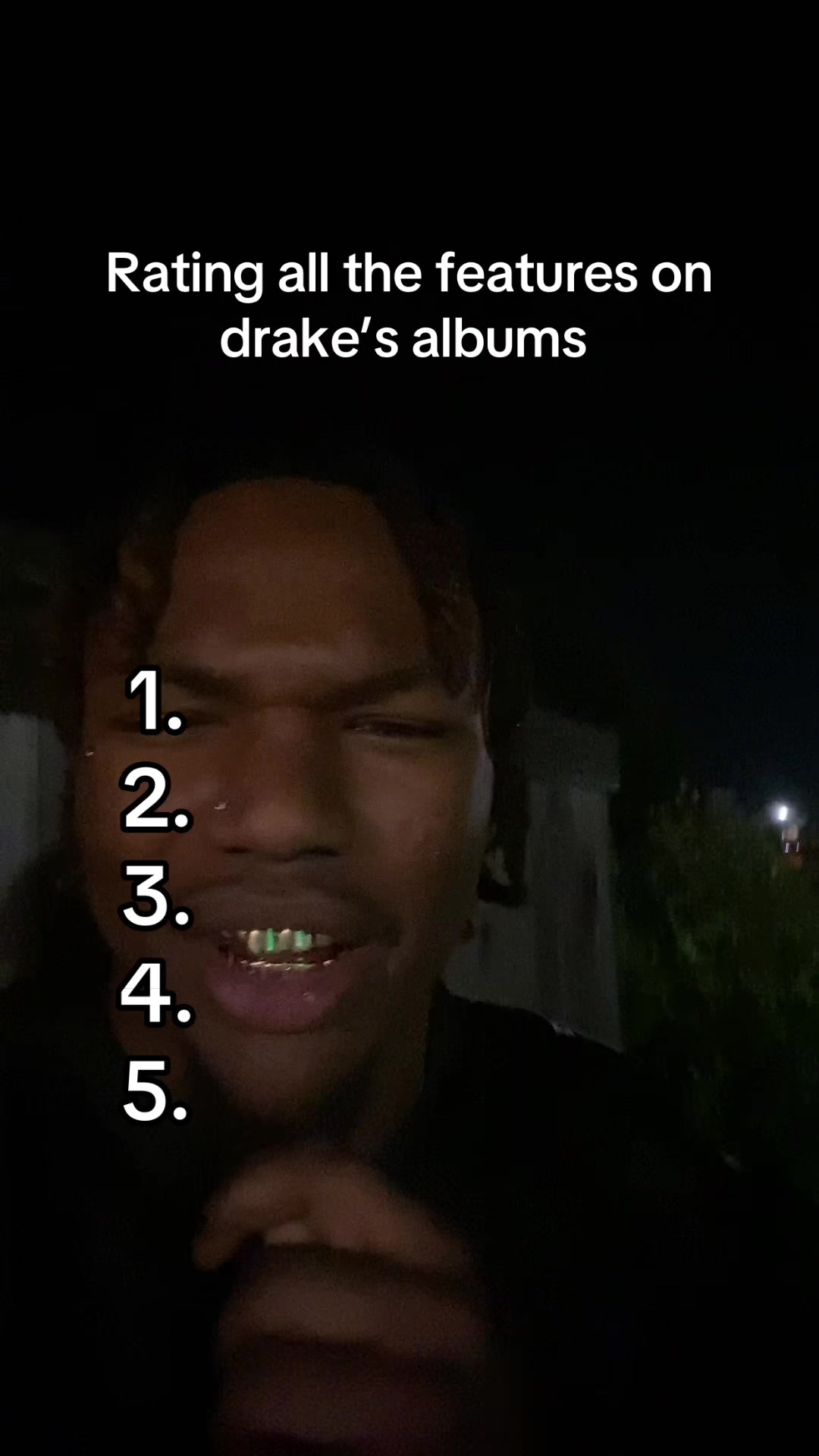 @👾