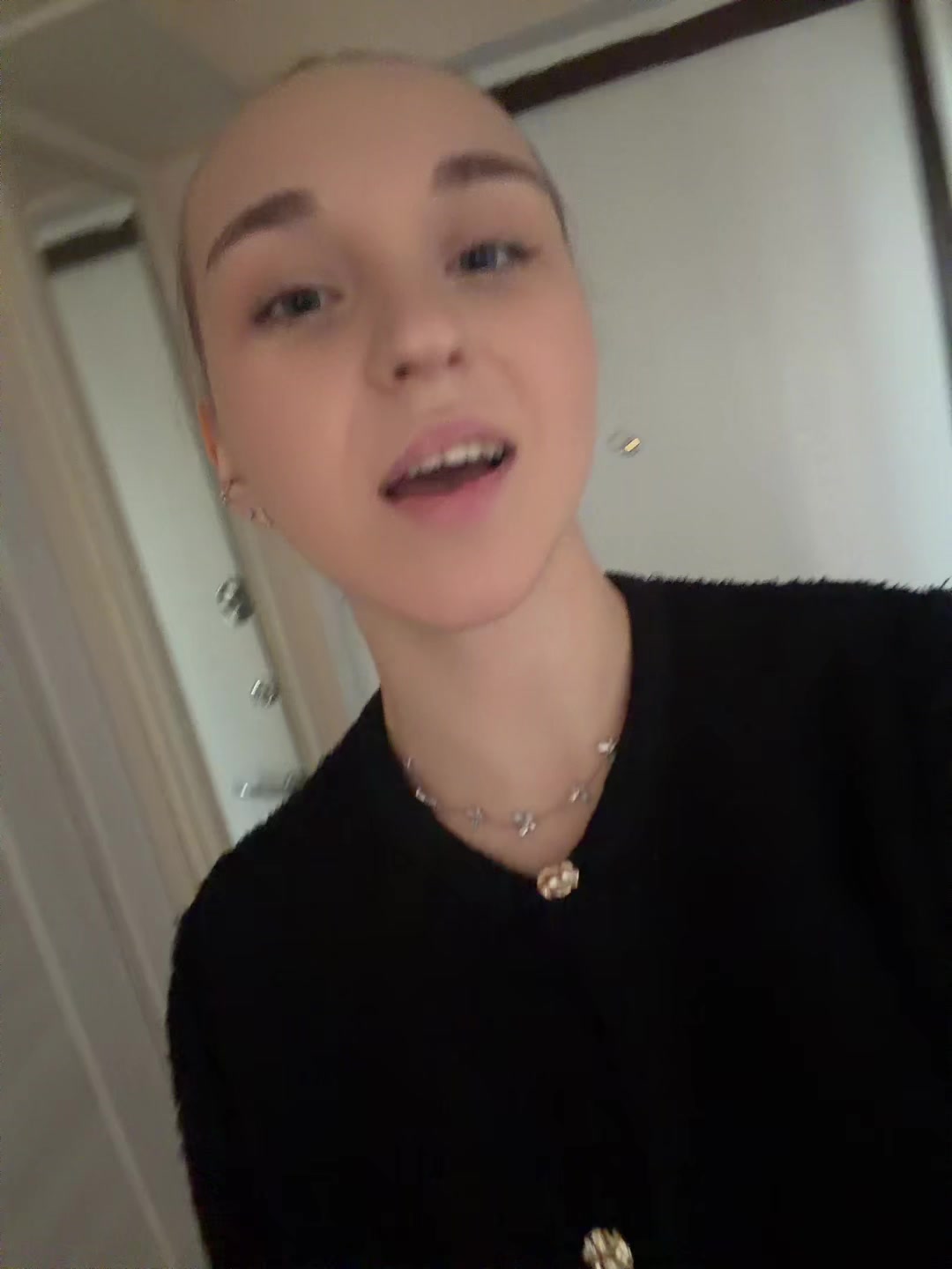 @Angélique