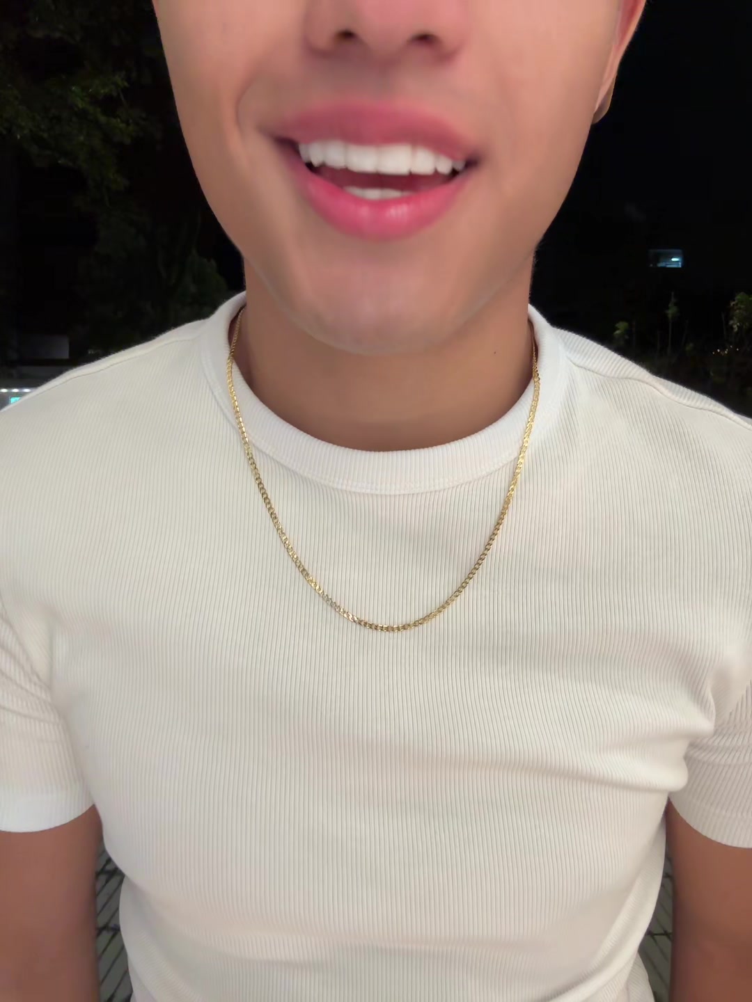 @𝐇𝐮𝐠𝐨 🦦