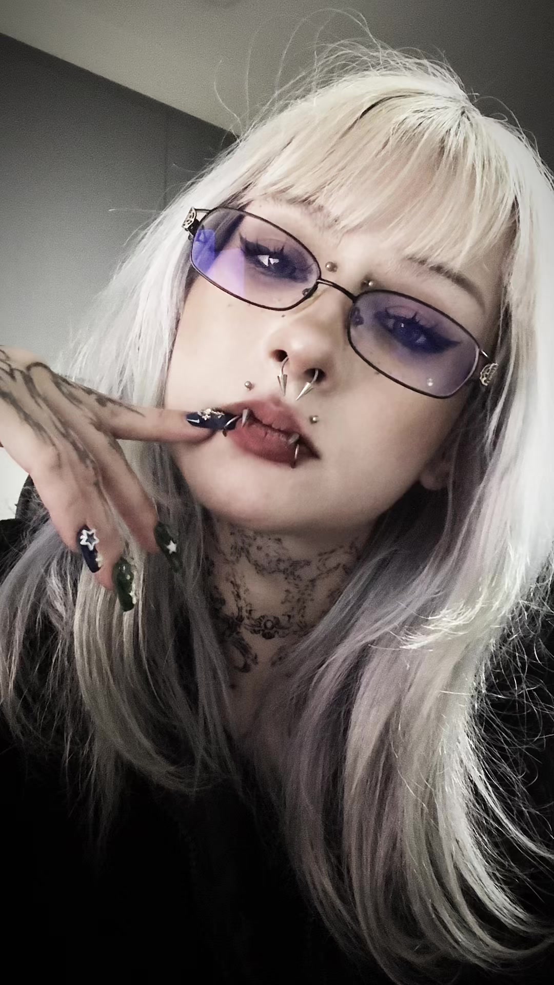 @lu