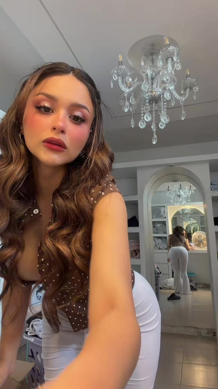 @Mercedesns