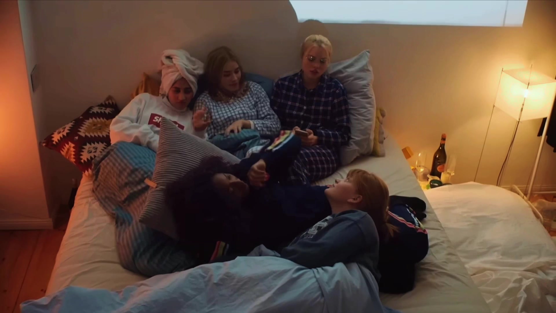 @ari <3