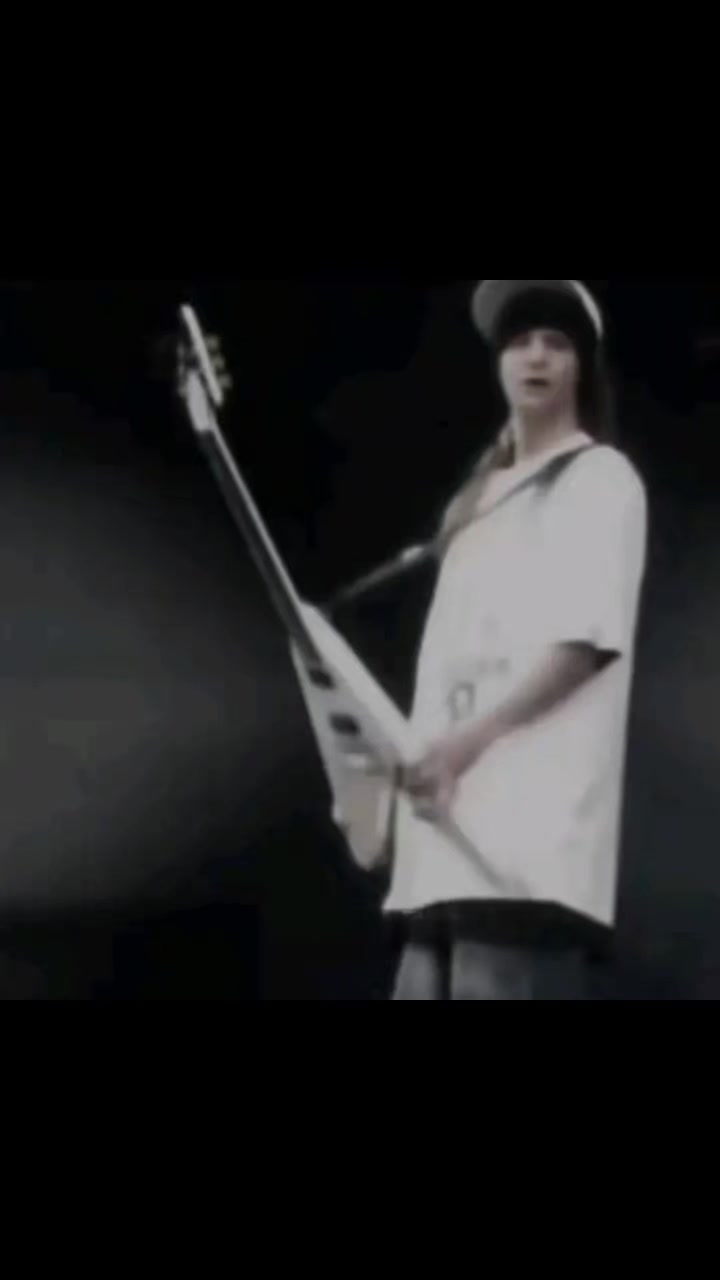 @🎸✨ Alien👽✨🎸