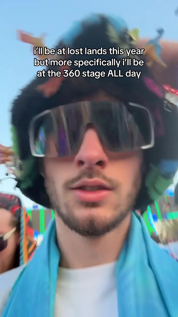 @Tay