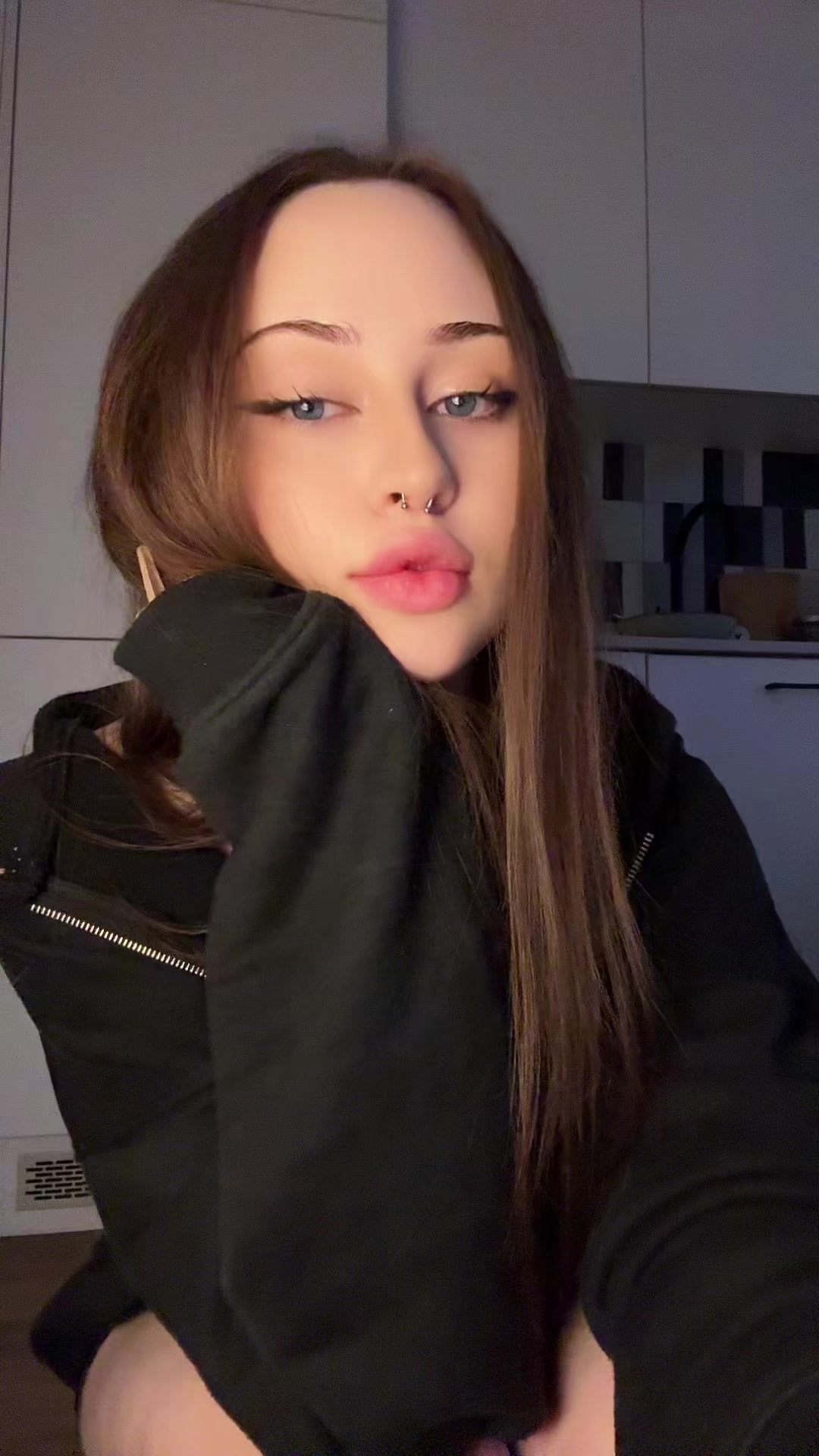@m11lovv33