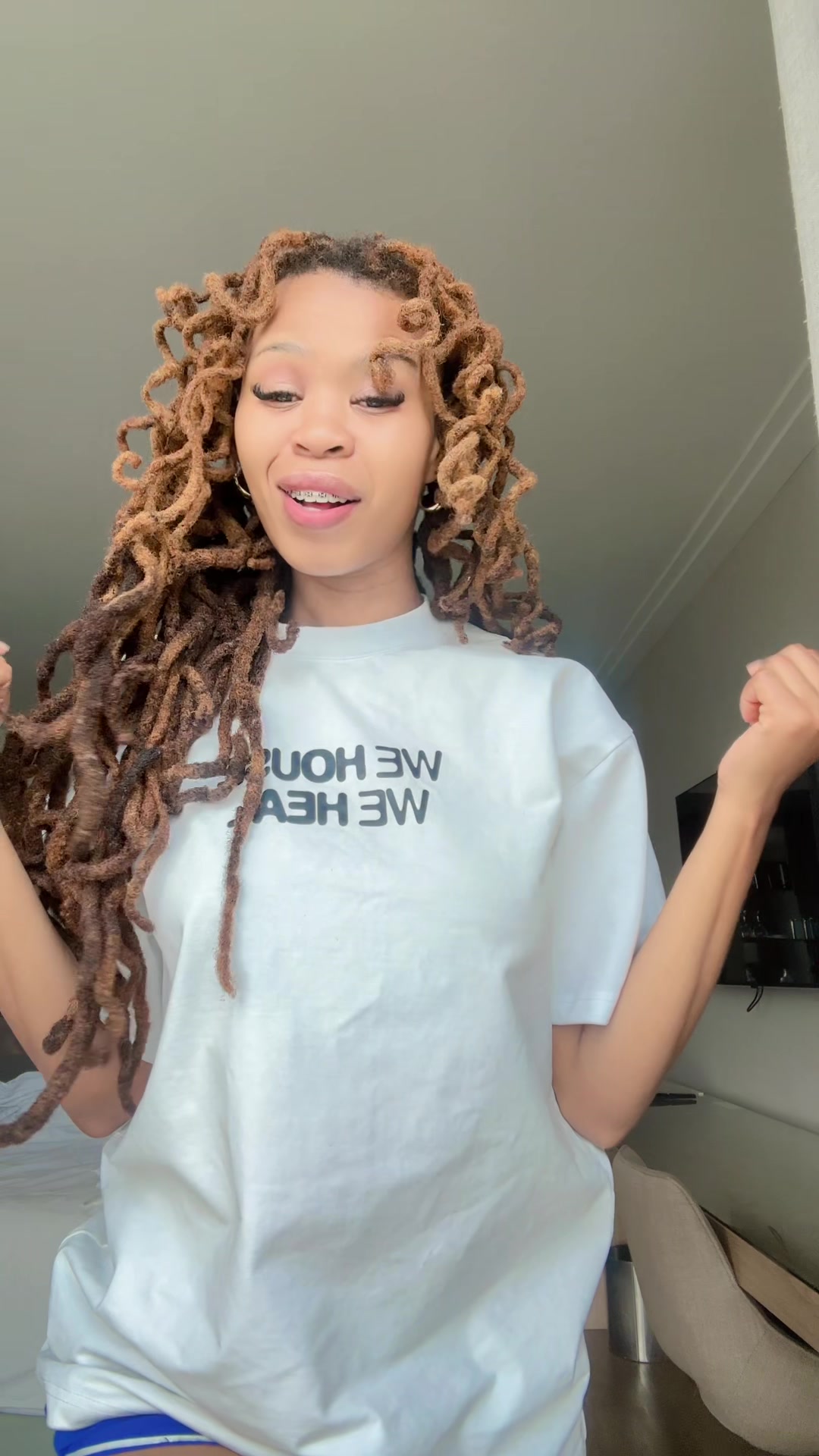 @LocHive 🍯