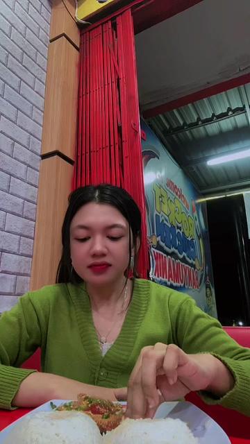 @ayy_ayu137