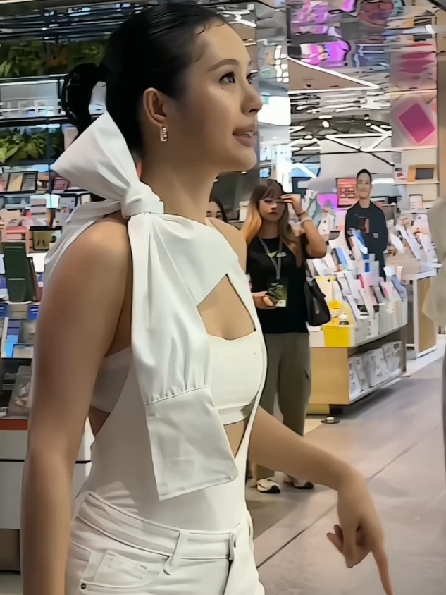 @๐ฐ๐๐ค