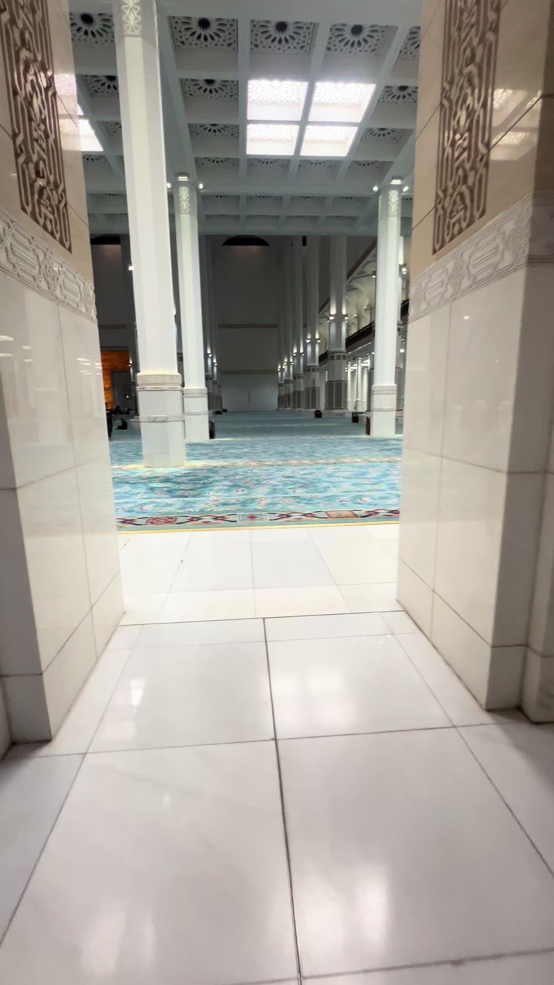 @متواضع في زمن المتكبرين⚠️🫡