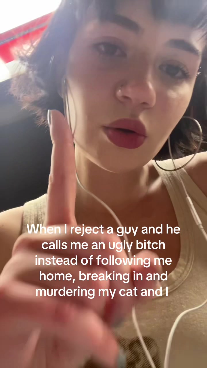 @ce3eelia