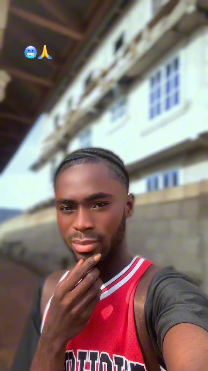@Kwabena Hideout