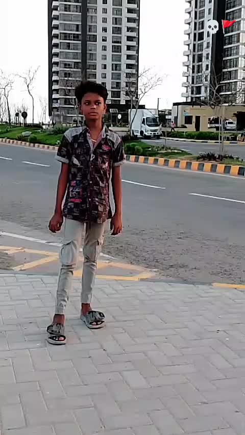 @ESHAN 🪐🥰🤙🏼