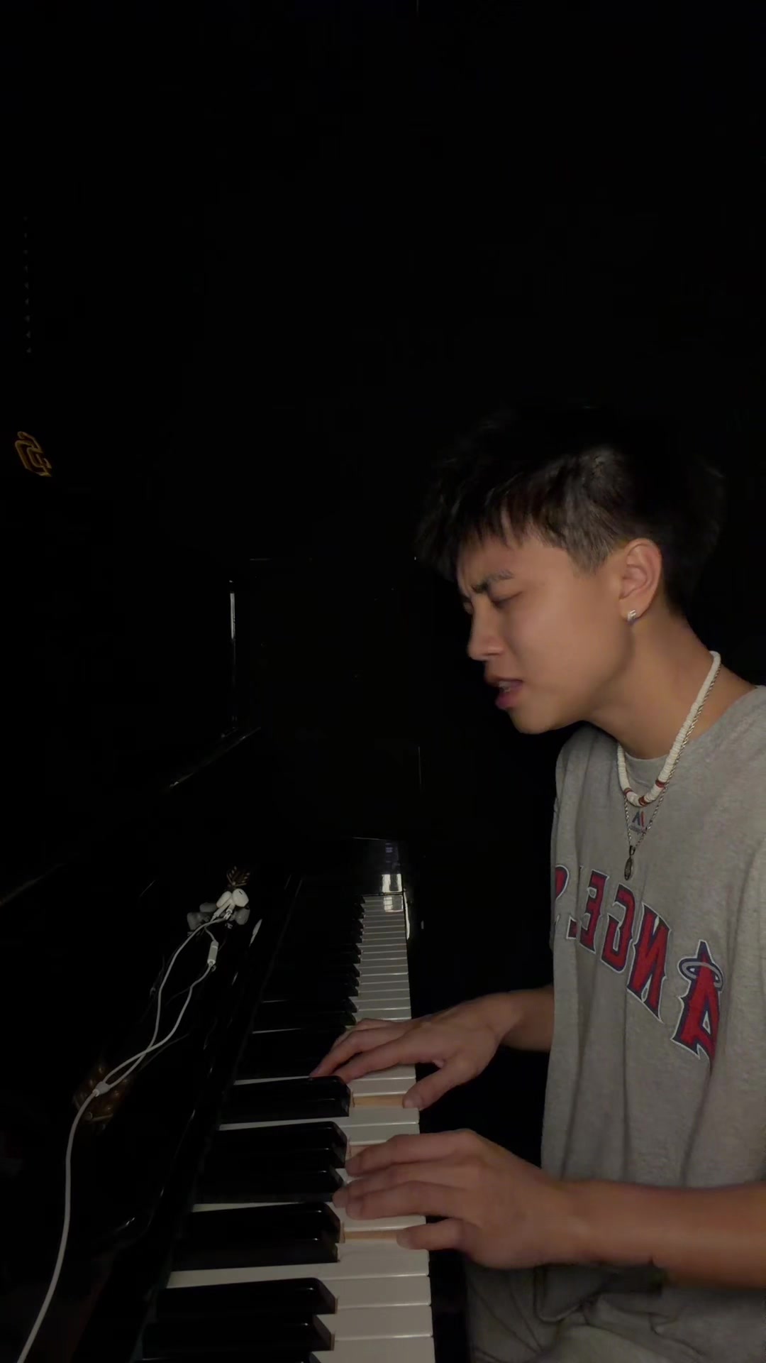 @Em