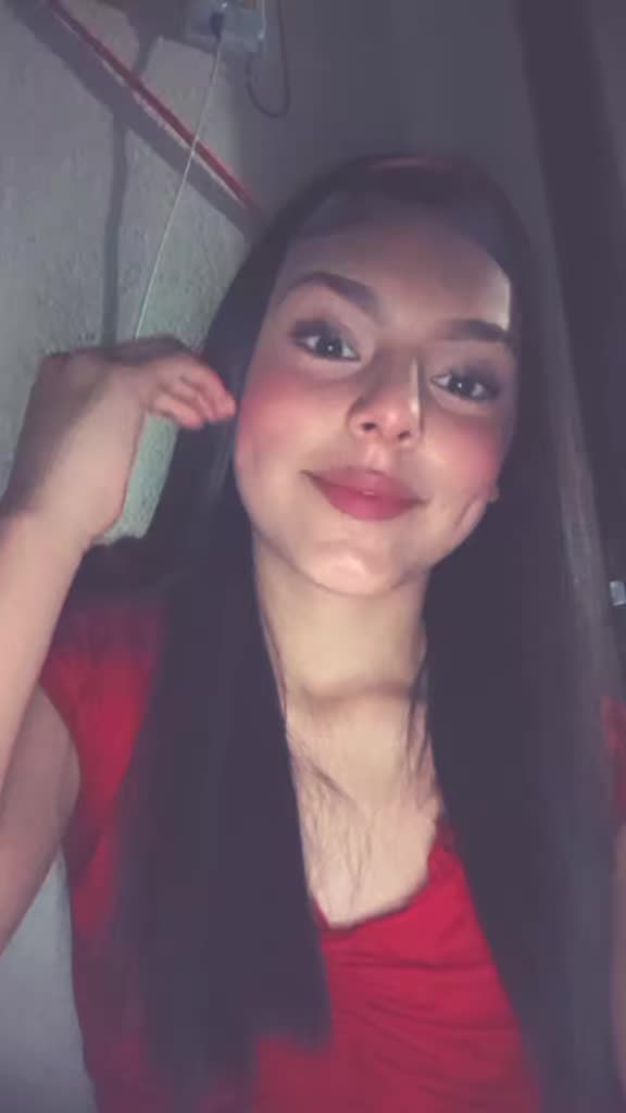 @𝓥𝓲𝓸𝓵𝓮𝓽 𝓗𝓮𝓻𝓷&aacute;𝓷𝓭𝓮𝔃