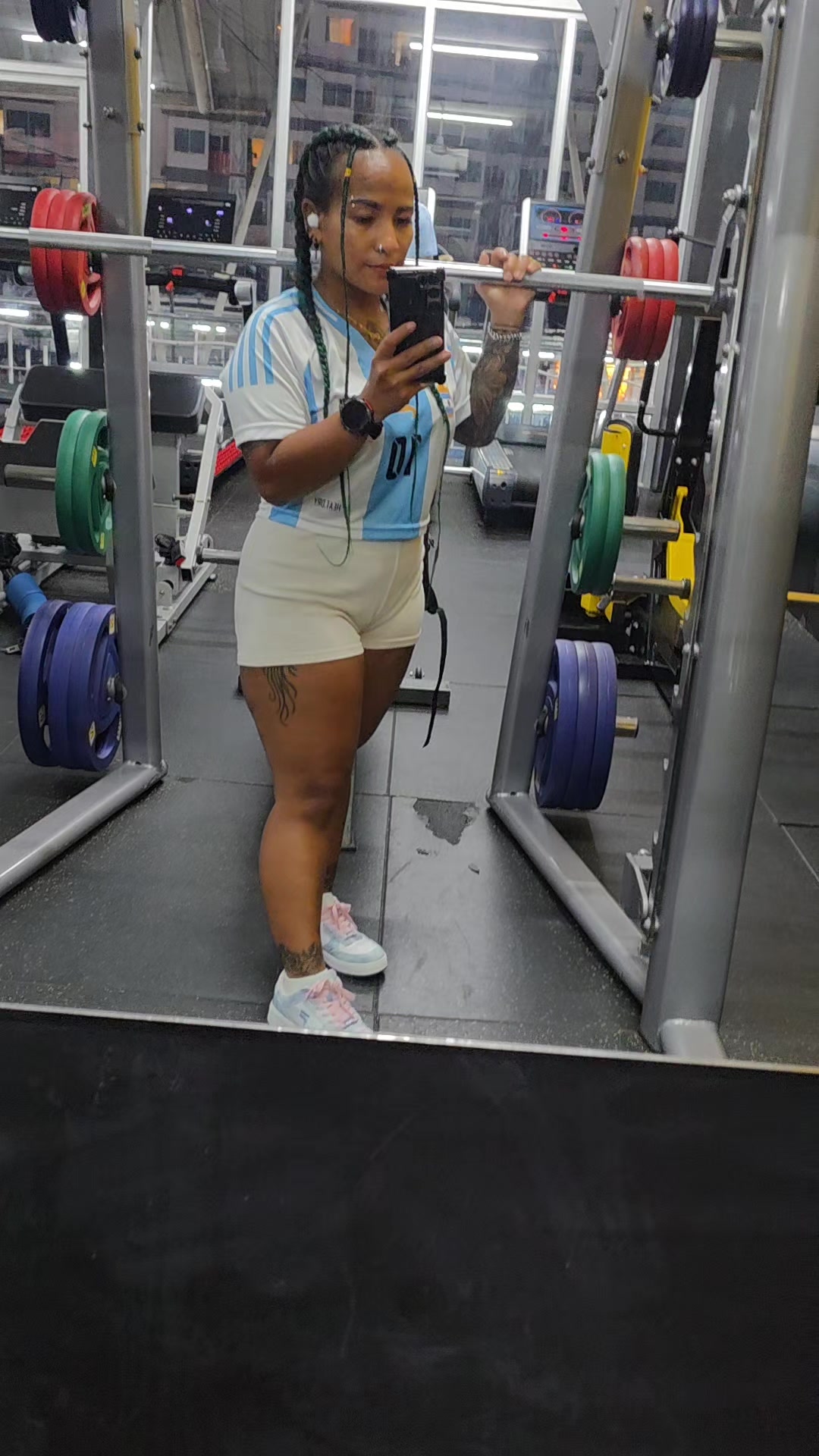 @Nisakon