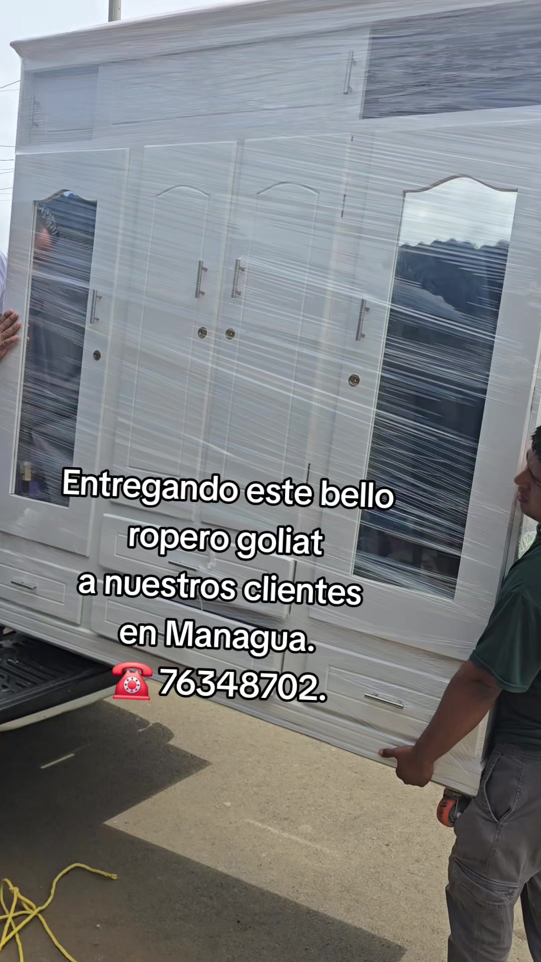 @Elenita Muebles en tendencia.