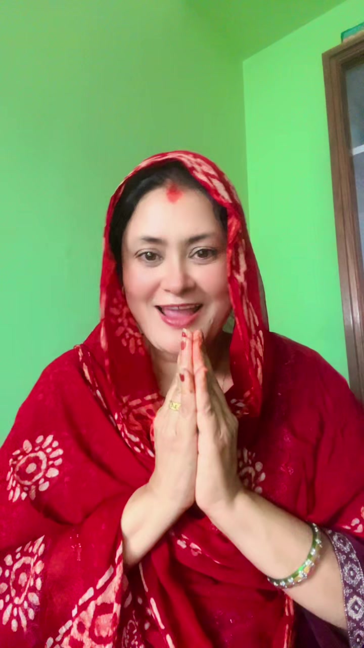 @santoshi_khadka