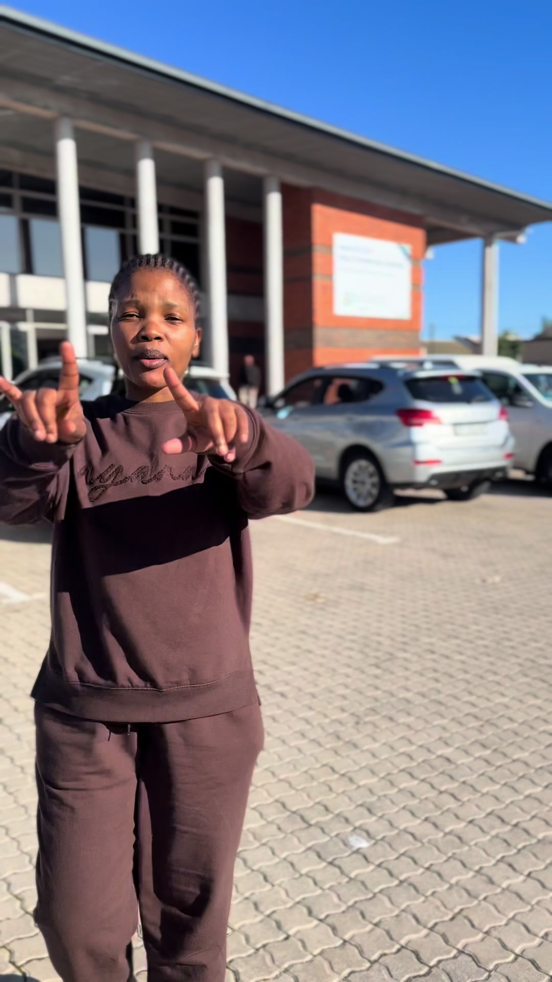 @Sinokuhle Dyongo