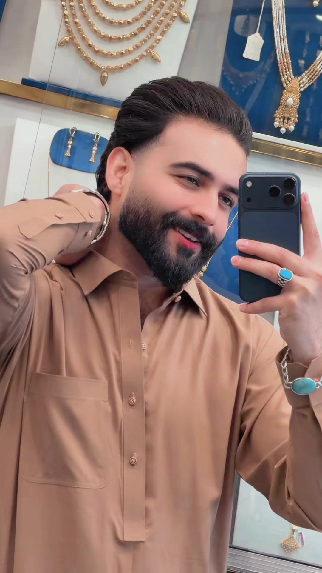 @Faisal Rehman 👑❤️
