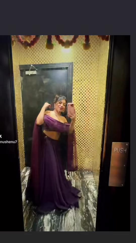 @Ahanya de Silva ❤️