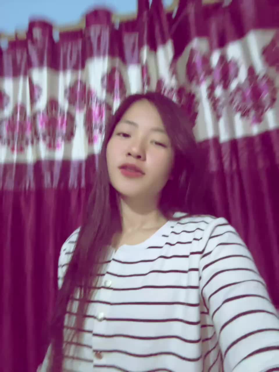 @Sneha._. 🧷