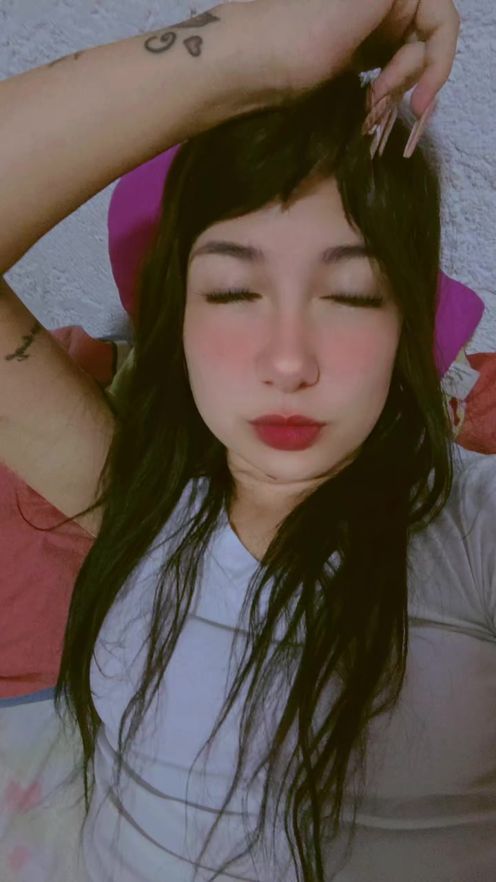 @Eimy19