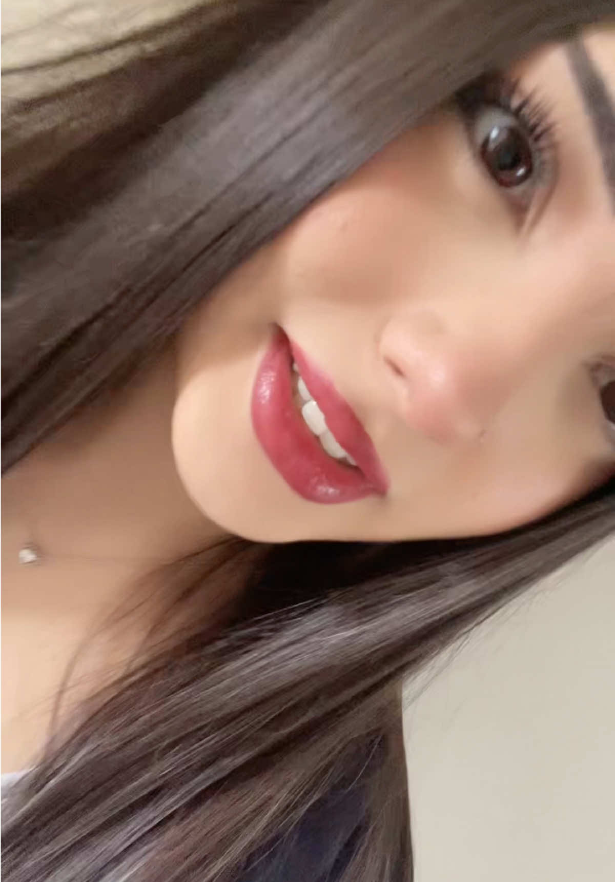 @𝒯