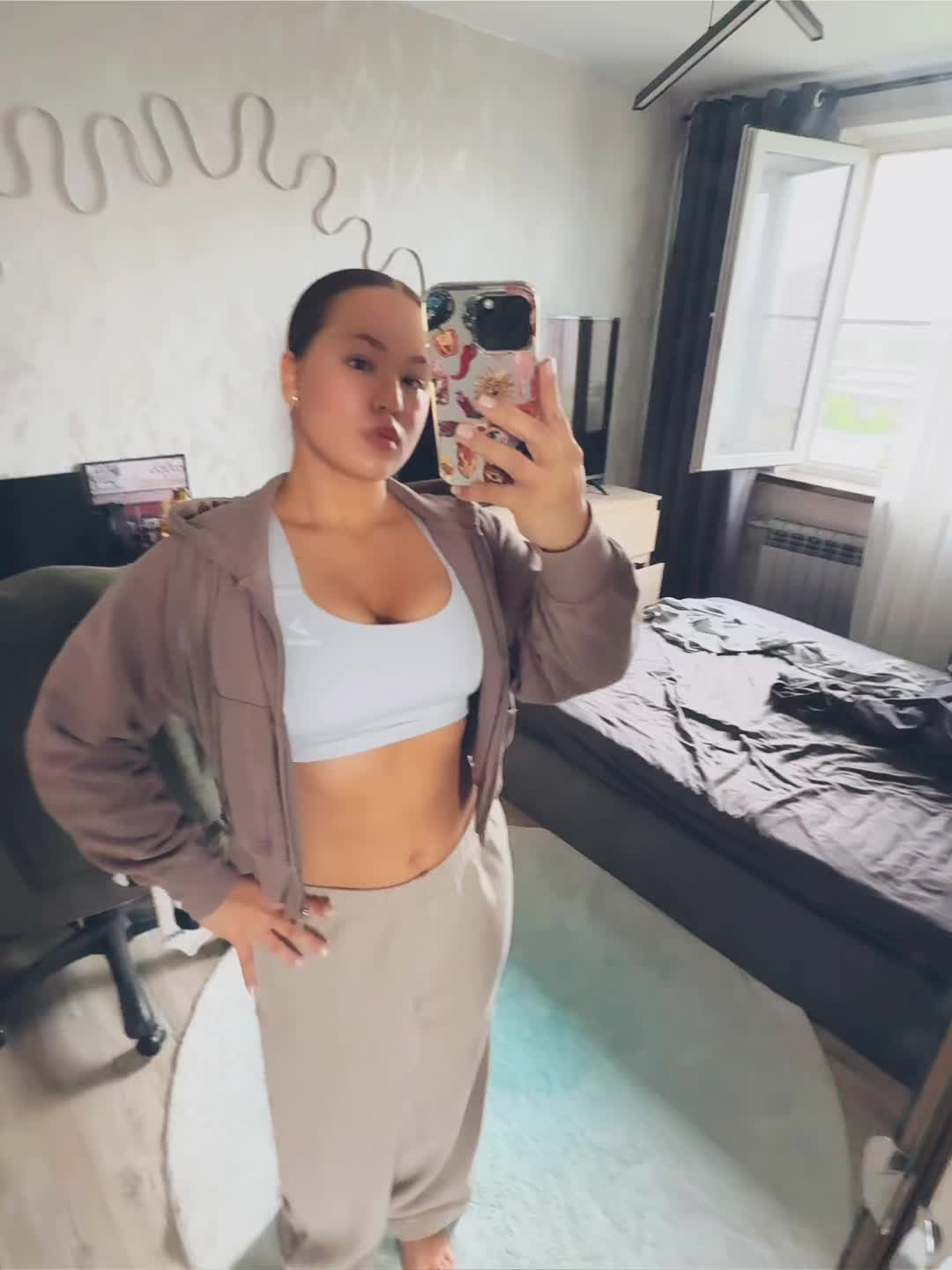 @𝒴𝓊𝓁𝒾𝒶