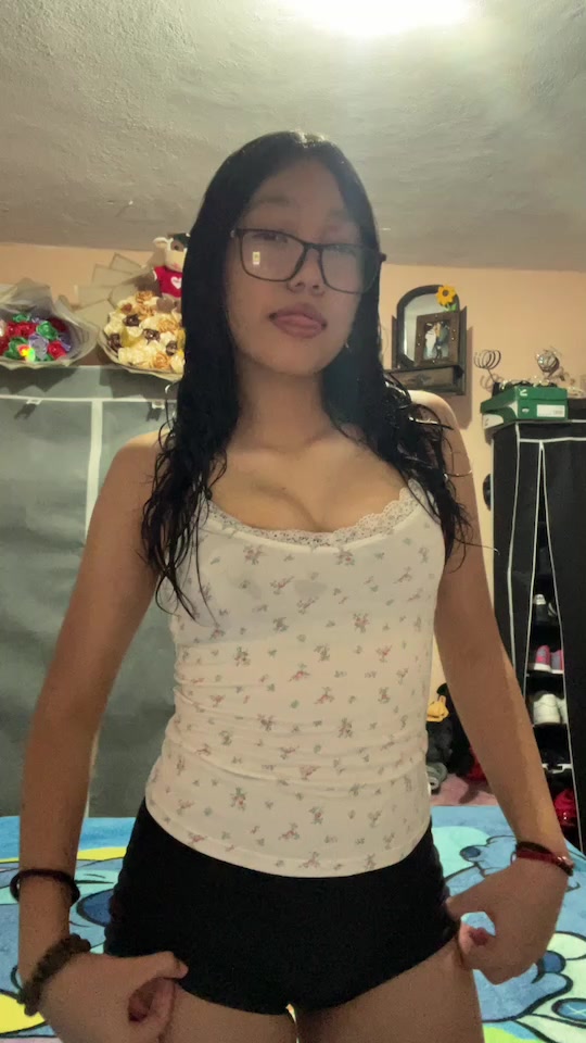 @🦦