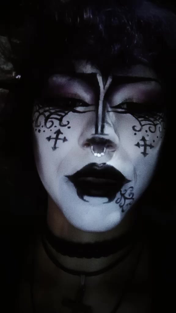 @†‡†Gene Díaz🦇🩸