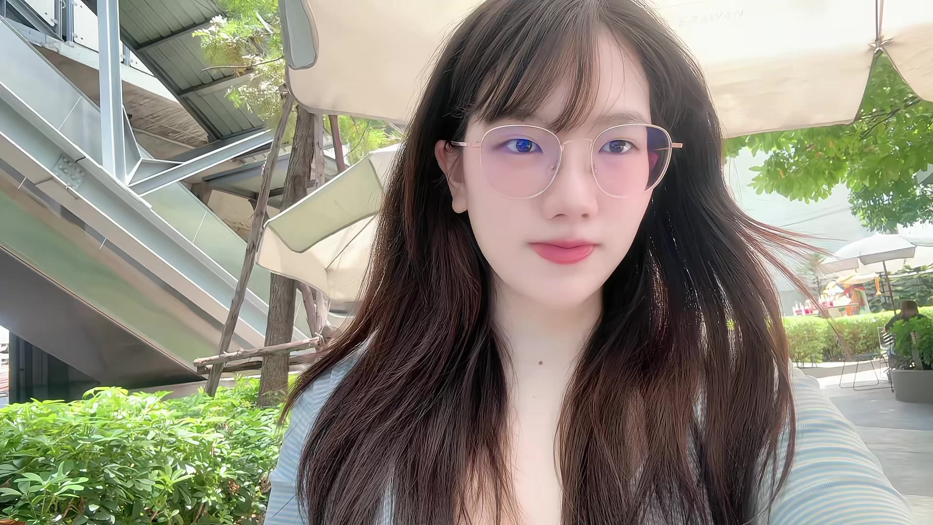 @เพื่อนๆเรียกน้องแว่น🤓