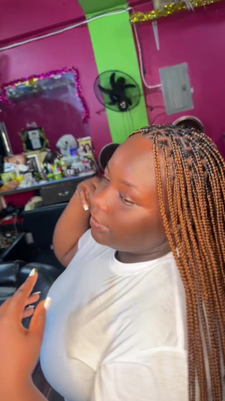 @Shemicka_ prettie 💕💯🦋