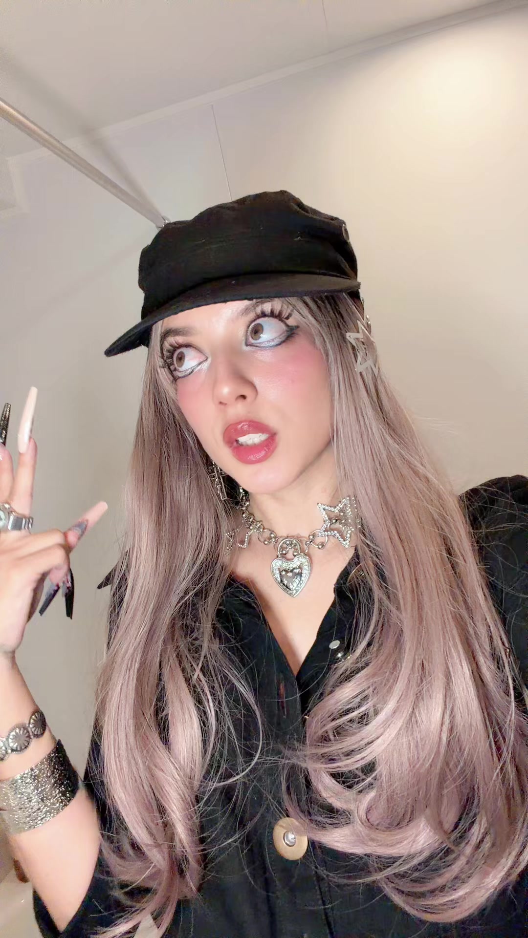 @JULI ジュリ