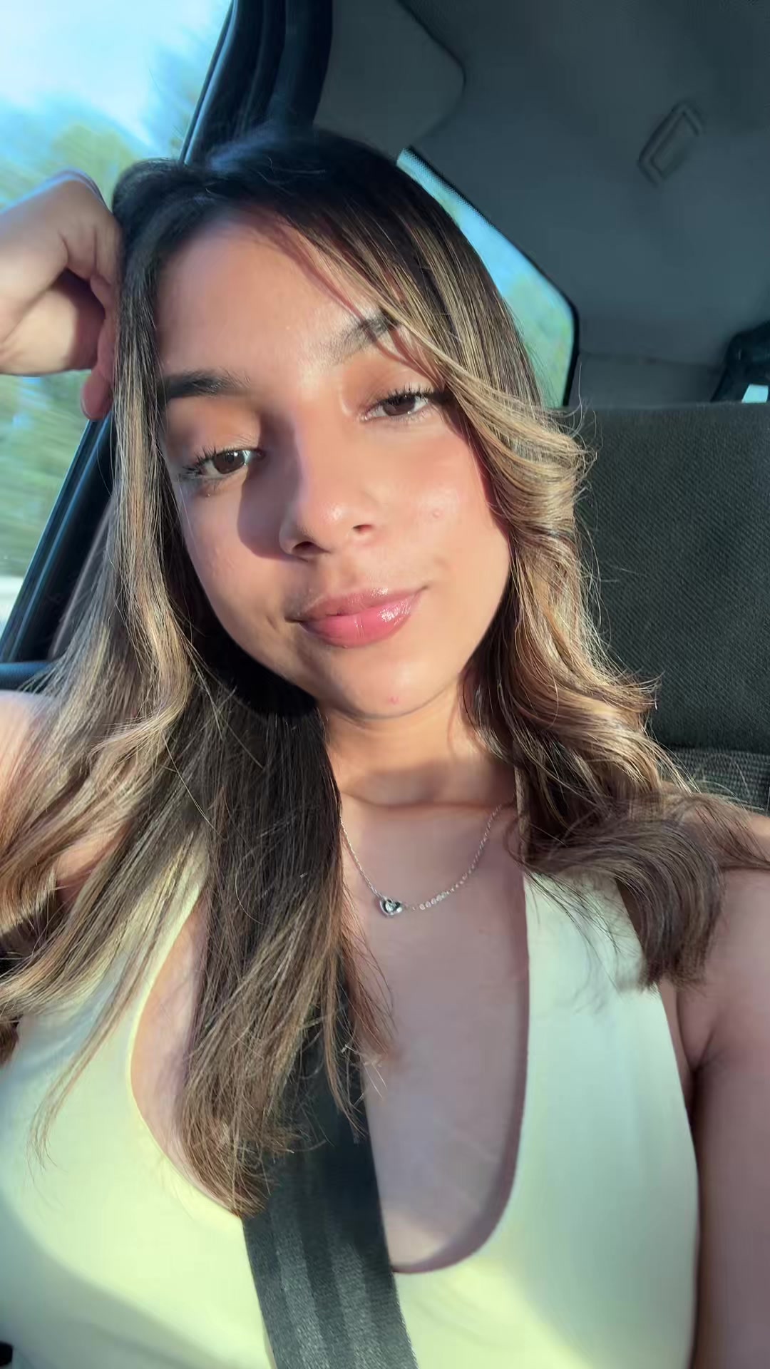 @AngelicaBravo17