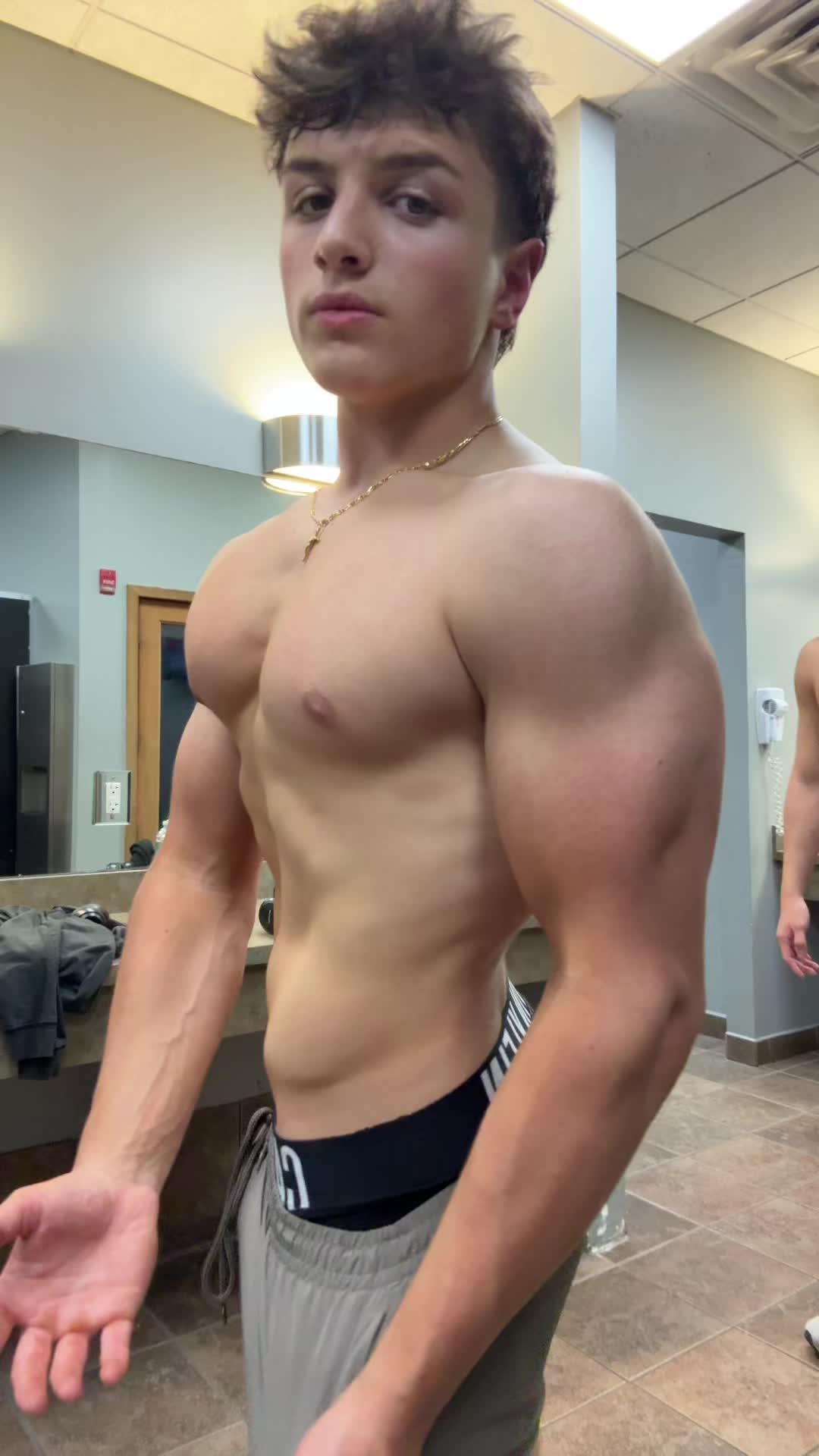 @brockdergaraa