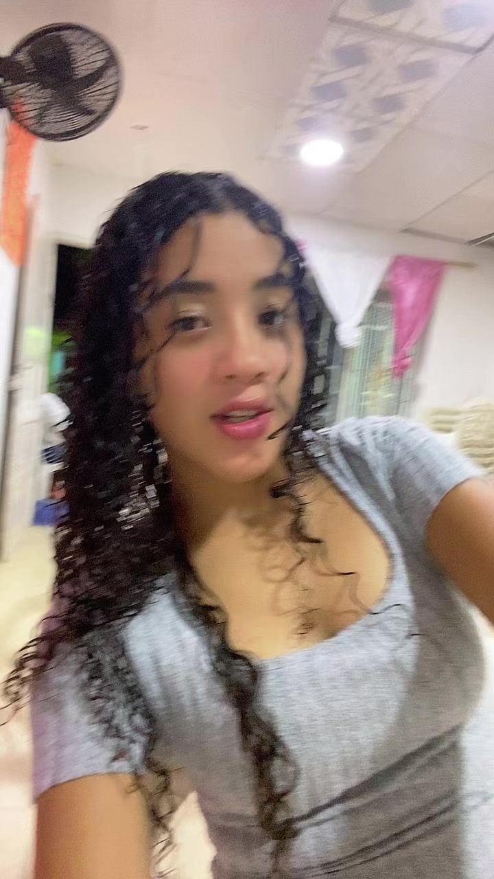 @Estefania🦋
