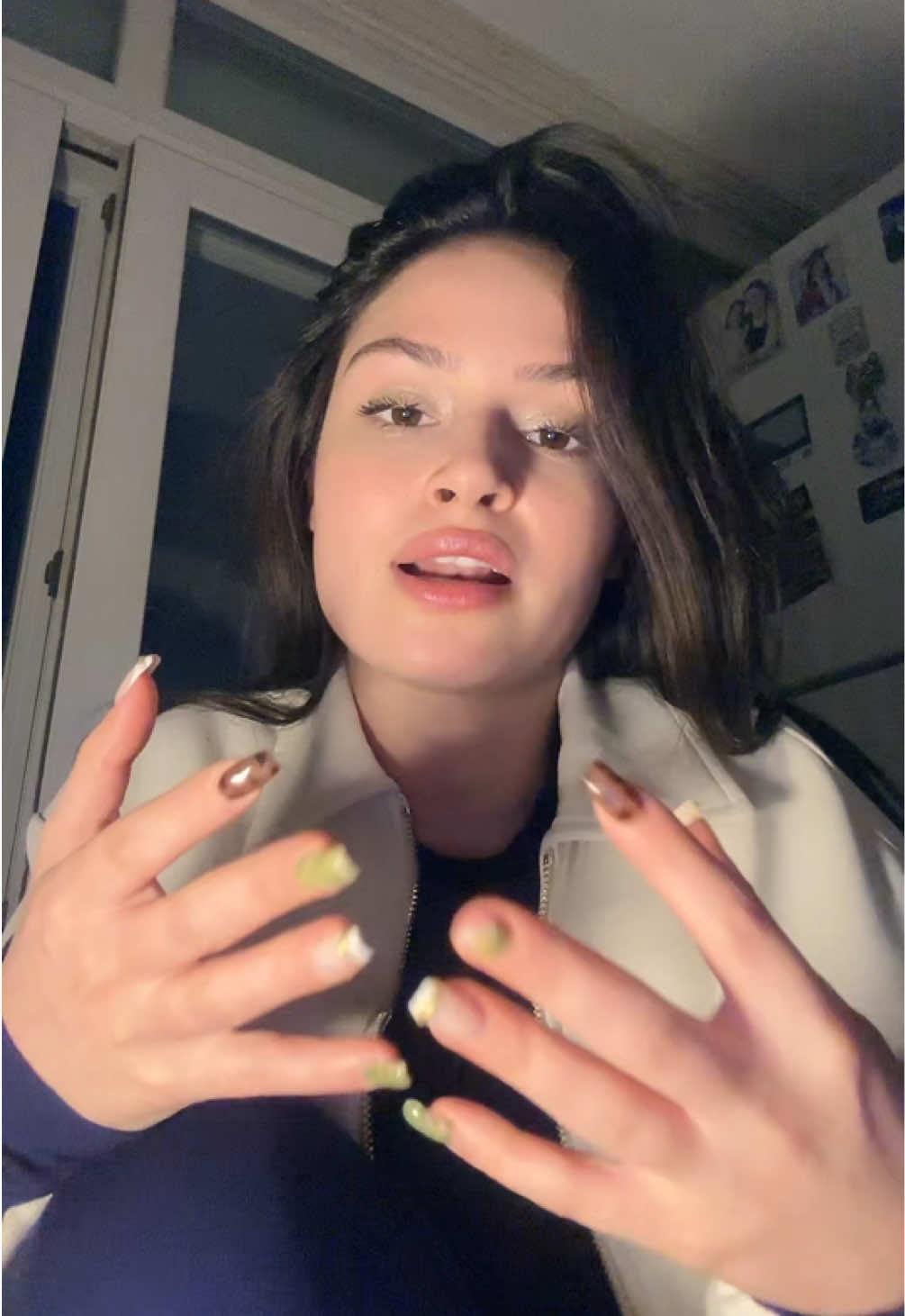 @Lara