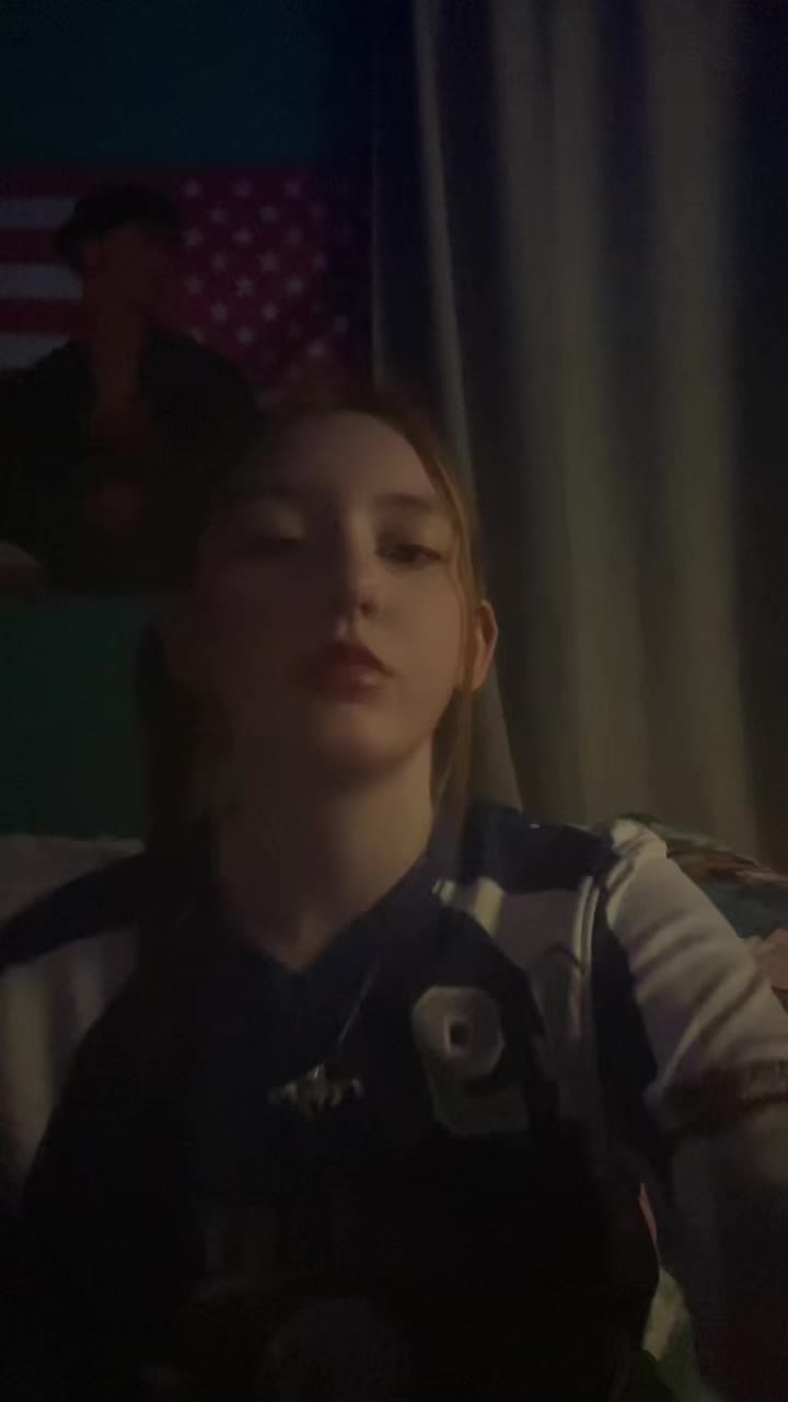 @alykev3