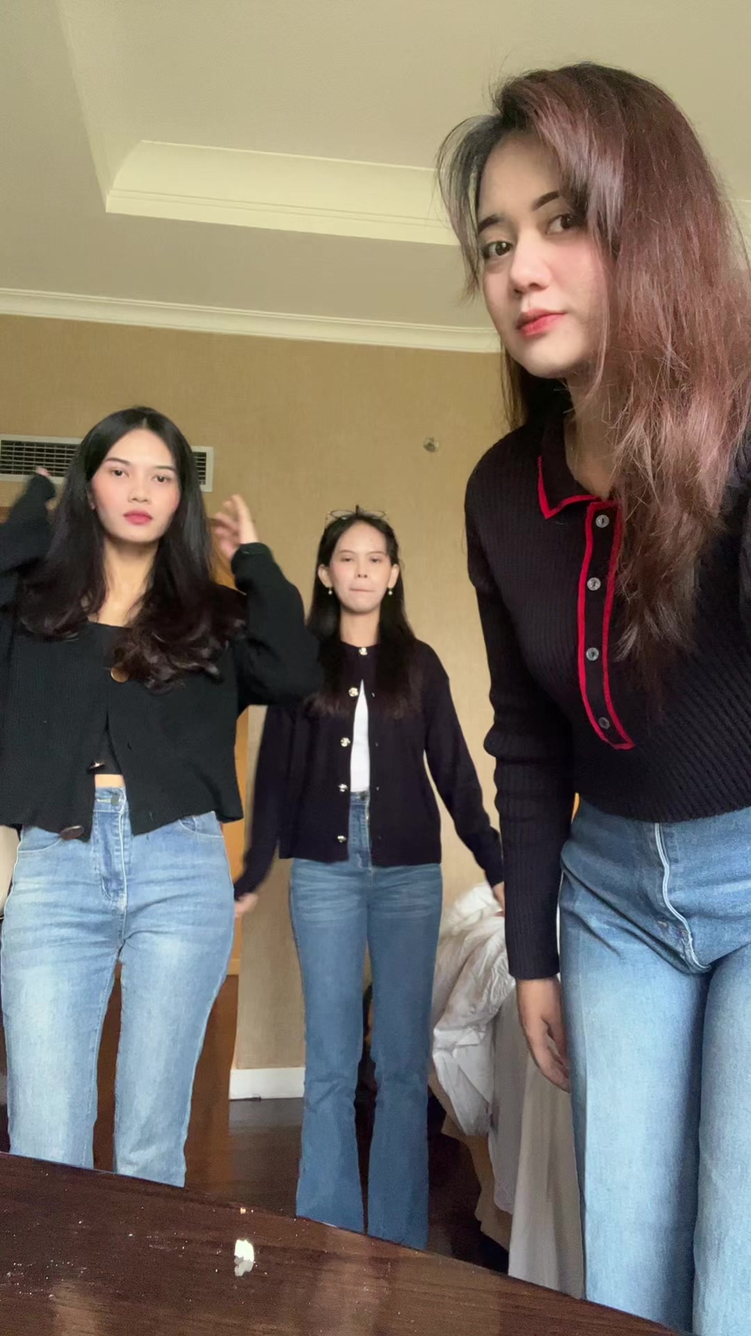 @Andin