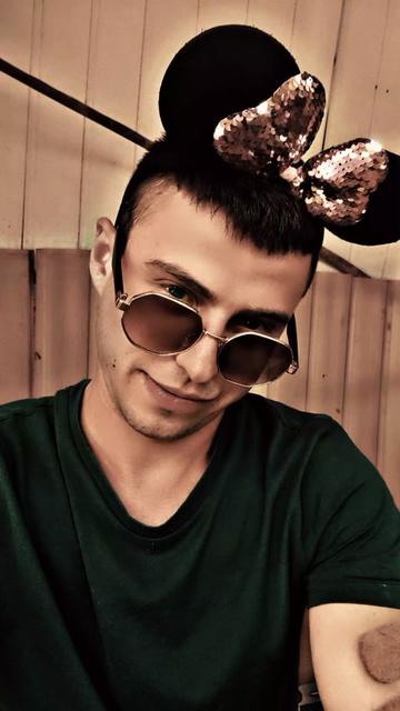 @(Đėm&oslash;ň),😚😚