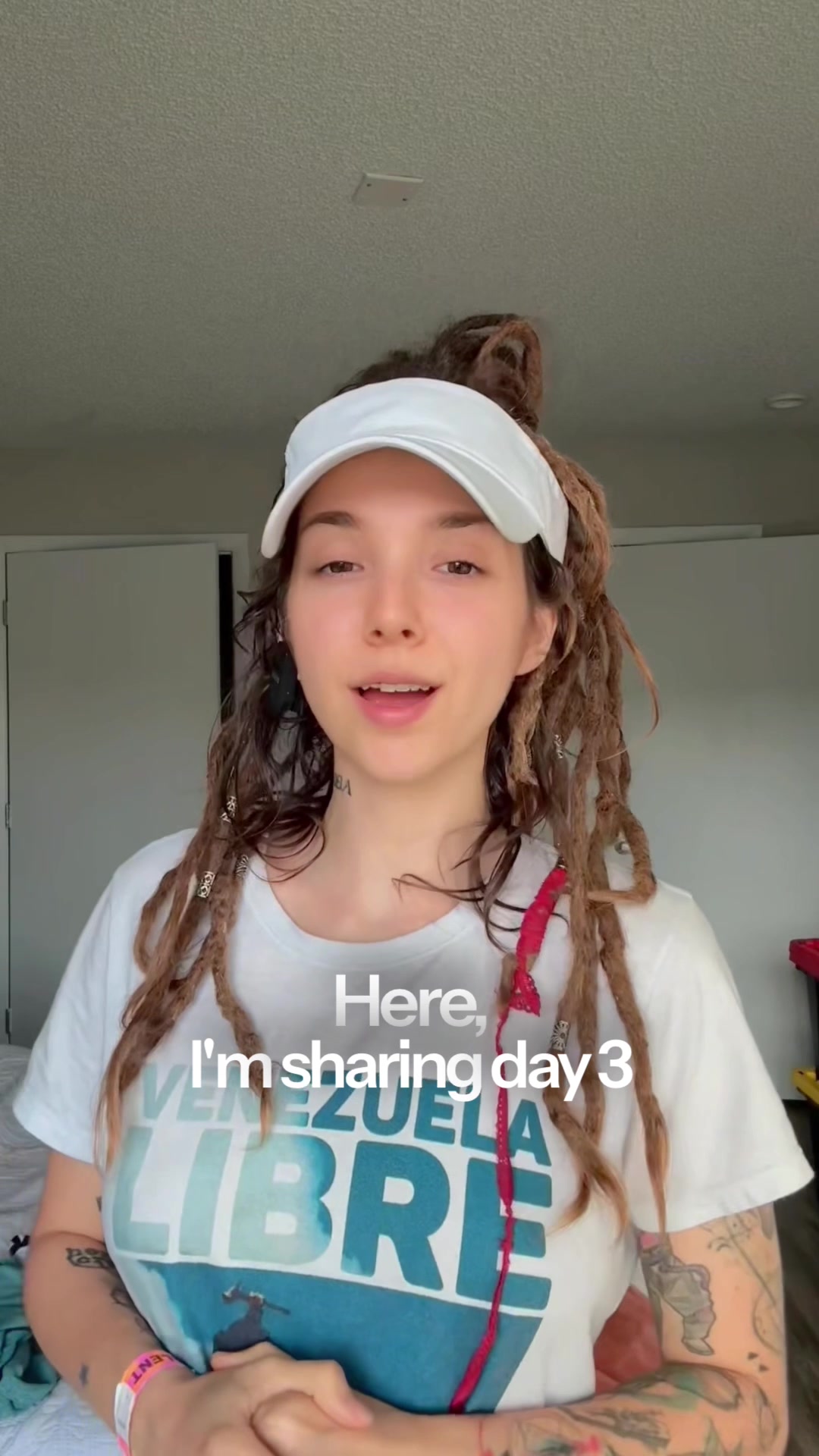 @Velaviee