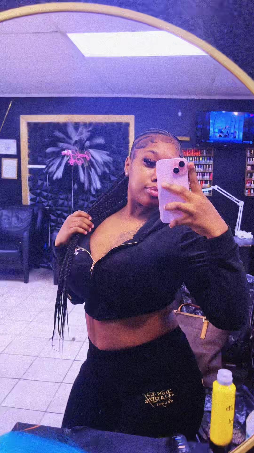 @Liayahcheaves